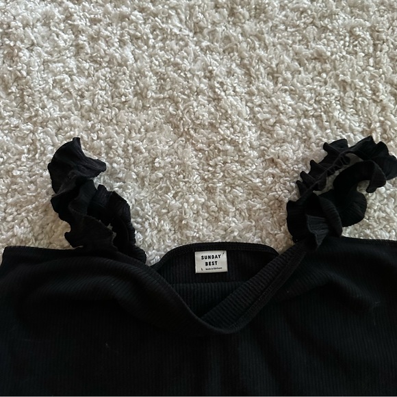 3 Aritzia black tops - Picture 8 of 8